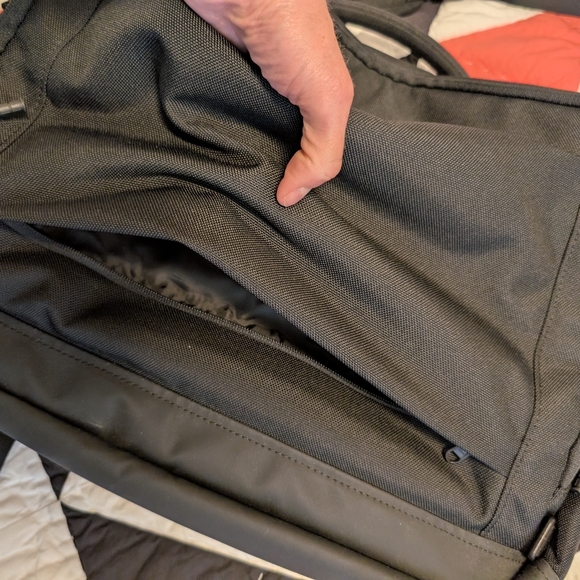 Timbuk2 Black Messenger Bag with Durable Design - Picture 12 of 13